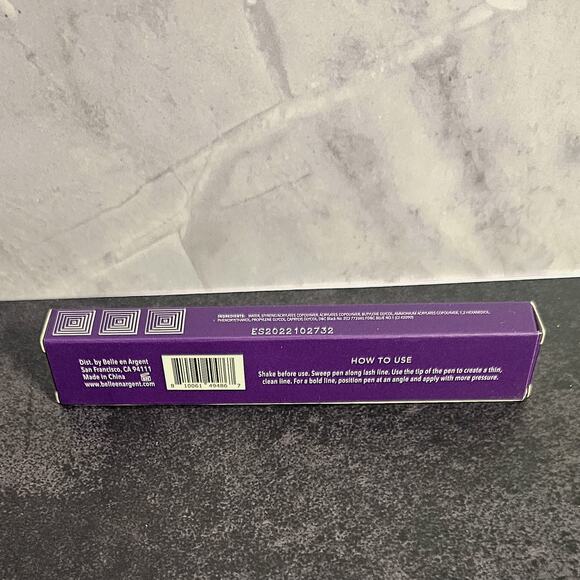 Belle en Argent New Fine Print Liquid Eyeliner in black - Picture 2 of 9